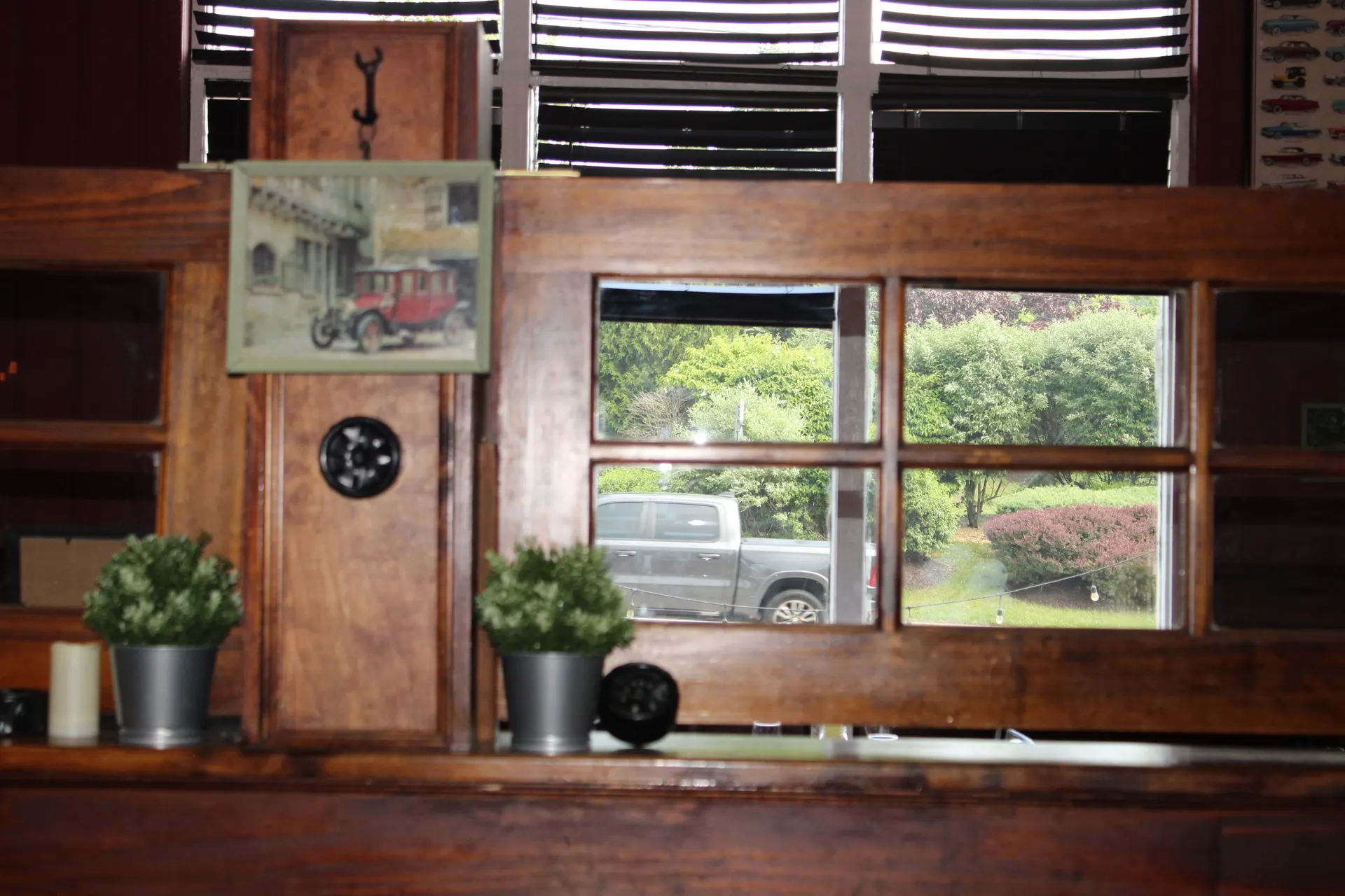 Cadillac Grill restaurant in Baldwin Place NY — photo 001